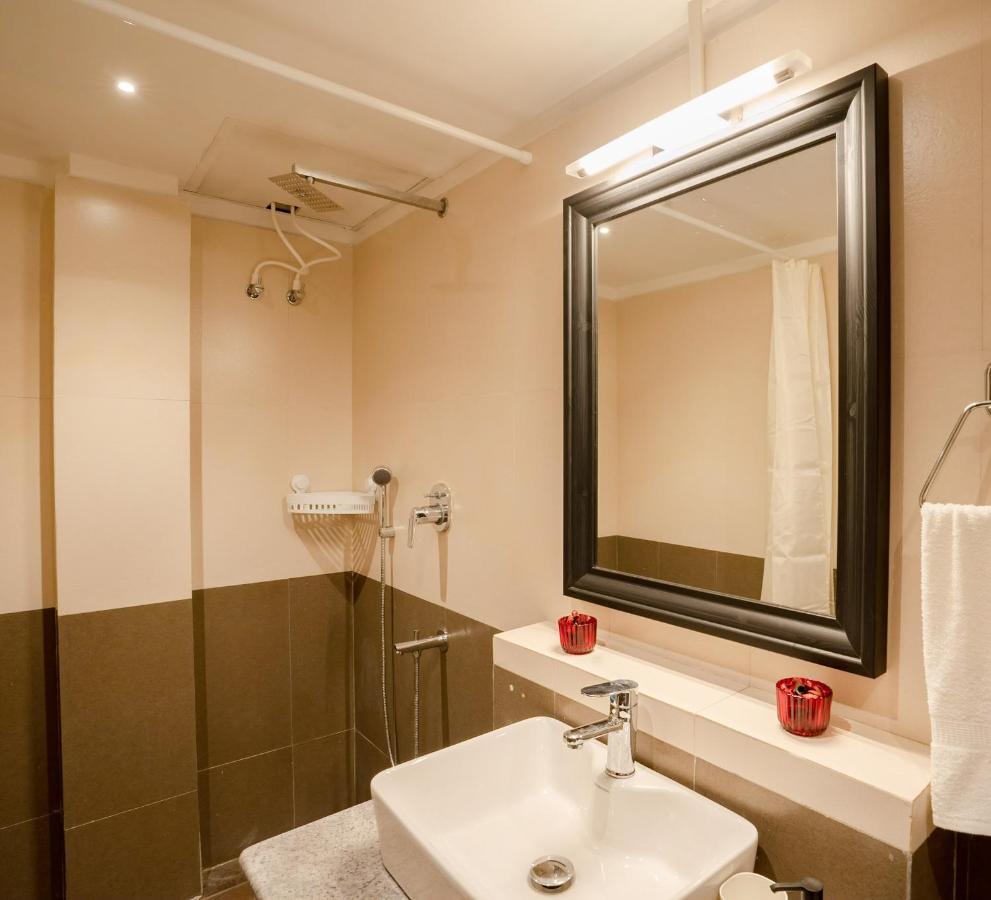 Truliv Macarena Villa